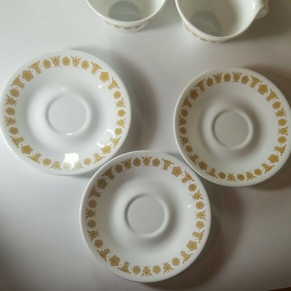 Vintage Corelle Gold Butterfly Tea Cup & Saucer USA lot of 8: 3 saucers, 5 cups - Picture 3 of 5